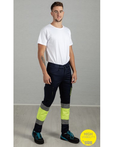 Pantalón multibolsillos:...